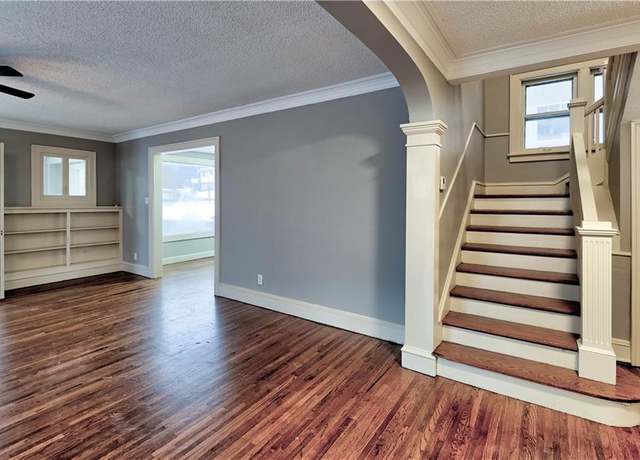 Property at 1800 Oakland Ave, Kansas City, KS 66102, 4 beds, 2.5 baths