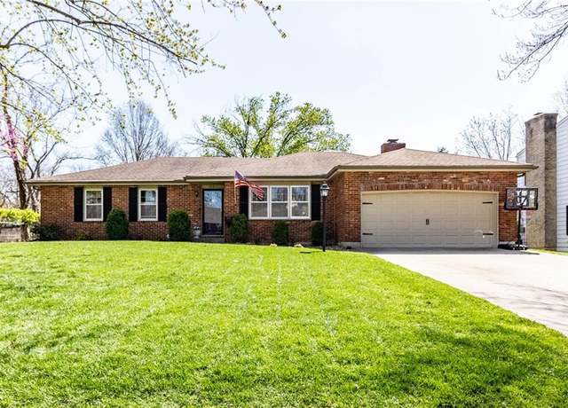 Property at 310 Johnson Dr, Warrensburg, MO 64093, 3 beds, 3 baths