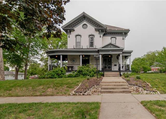 Property at 603 N 5th St, Atchison, KS 66002, 4 beds, 3.5 baths