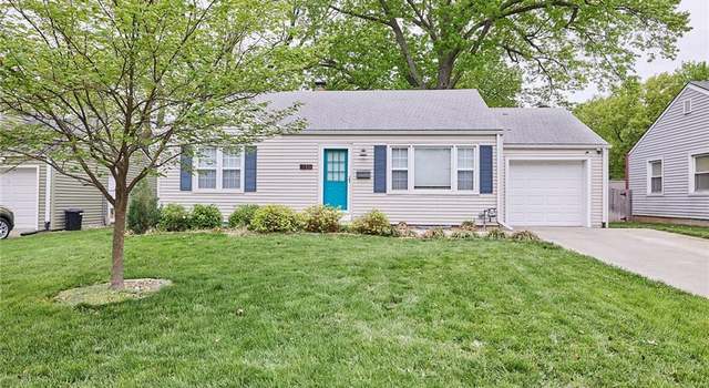 Photo of 8210 Kenwood Ave, Kansas City, MO 64131