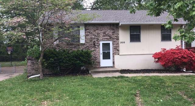 Photo of 2616 NW Castle Dr, Blue Springs, MO 64015