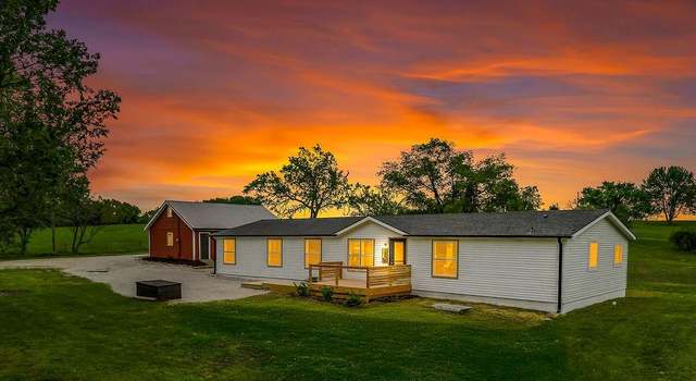 Photo of 18025 W 319th St, Paola, KS 66071