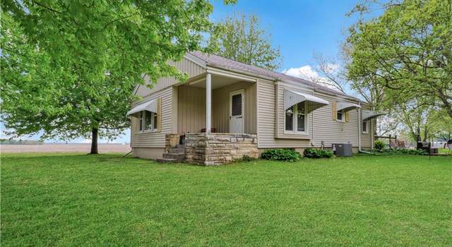 Photo of 878 Locust St, Lawrence, KS 66044