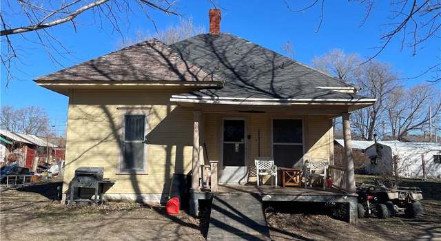 Photo of 309 West Oak St, Skidmore, MO 64487