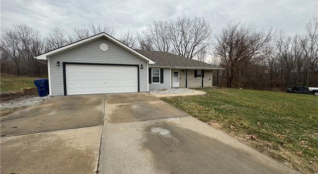 Photo of 500 Angus Ln, Knob Noster, MO 65336