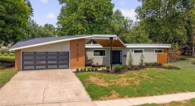 Photo of 9136 Grant Ln, Overland Park, KS 66212