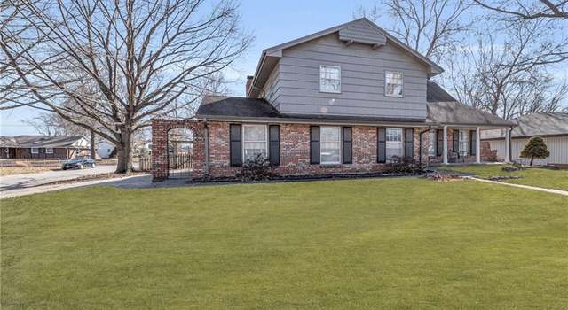 Property at 1100 SW Azure Ave, Blue Springs, MO 64015, 4 beds, 2.5 baths