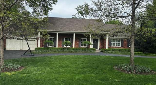 Photo of 9905 Cherokee Ln, Leawood, KS 66206