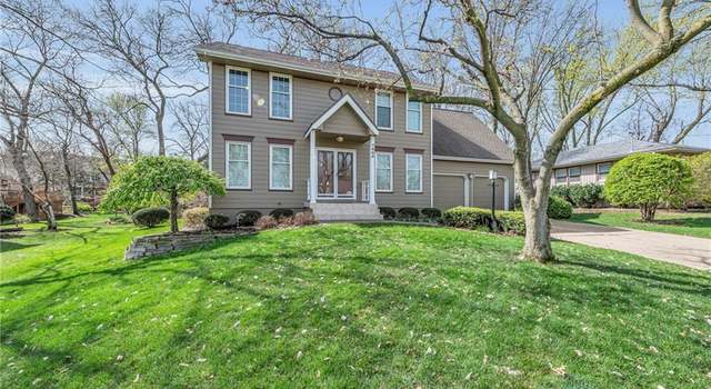 Photo of 7605 W 114th Ter, Overland Park, KS 66210