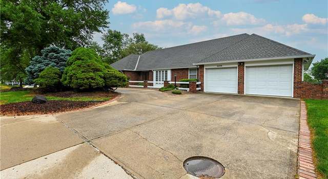 Photo of 4406 South Stonecrest Cir, St Joseph, MO 64506