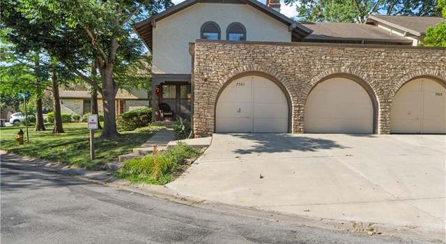 Photo of 7501 W 102nd St, Overland Park, KS 66212
