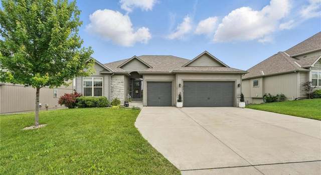 Photo of 10553 N Randolph Ave, Kansas City, MO 64157