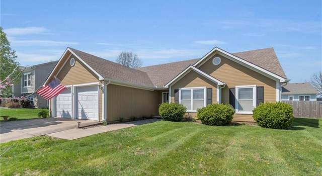 Photo of 212 Blackjack Ave, Lone Jack, MO 64070
