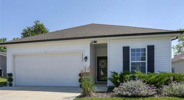 Photo of 12233 N Pomona Ave, Kansas City, MO 64163