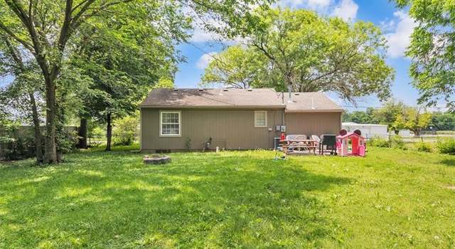 Photo of 3 N West St, Butler, MO 64730