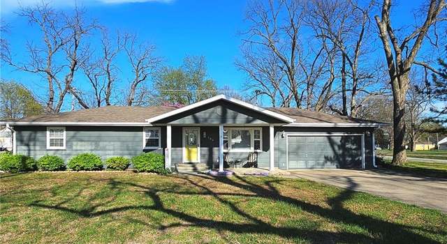 Photo of 106 N Wood St, Erie, KS 66733