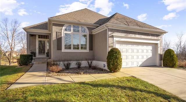 Photo of 13427 Summit Ct, Kansas City, MO 64145