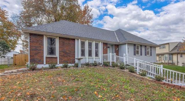 Photo of 2121 NE 74th Ter, Gladstone, MO 64118