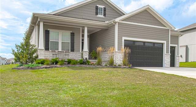 Photo of 11410 Bluestem Dr, Kearney, MO 64060