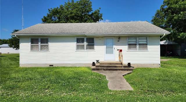 Photo of 111 N Cherokee St, Girard, KS 66743