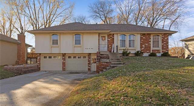 Photo of 7220 N Park Ave, Kansas City, MO 64118
