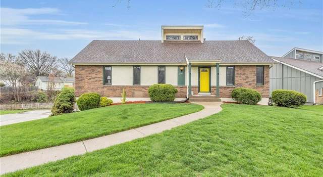 Photo of 10103 Switzer St, Overland Park, KS 66210