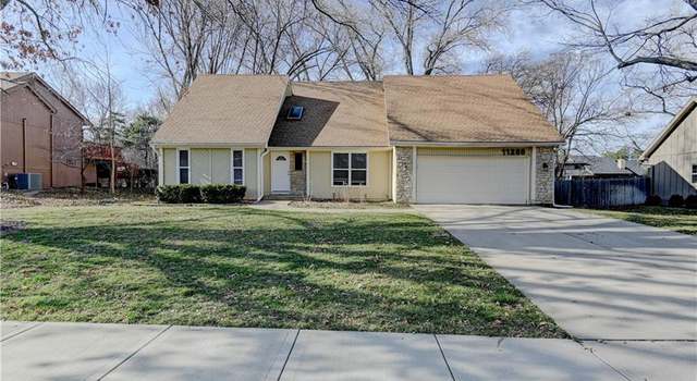 Photo of 11288 Hemlock St, Overland Park, KS 66210