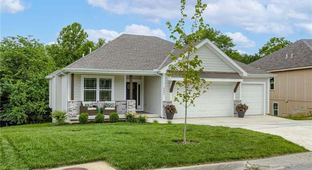 Photo of 8501 Primrose St, De Soto, KS 66018