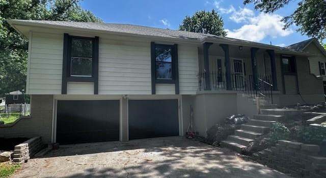 Photo of 1320 SW 21st St, Blue Springs, MO 64015