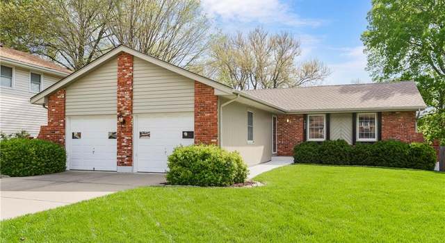 Photo of 7933 N Harrison St, Kansas City, MO 64118