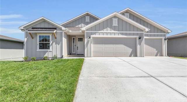 Photo of 8108 N Sycamore Ave, Kansas City, MO 64158