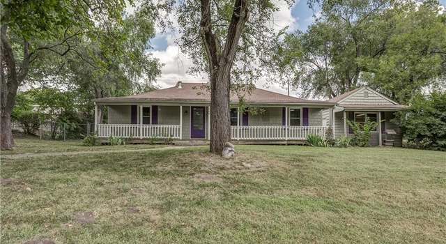 Photo of 504 E 131st Ct, Kansas City, MO 64145