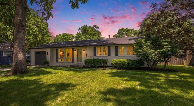Photo of 8761 Larsen St, Overland Park, KS 66214