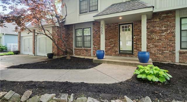 Photo of 1505 NW 12th St, Blue Springs, MO 64015