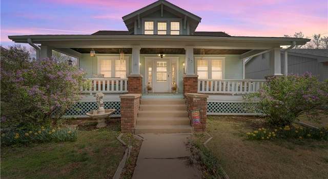 Photo of 33 S Fairview Ave, Liberty, MO 64068