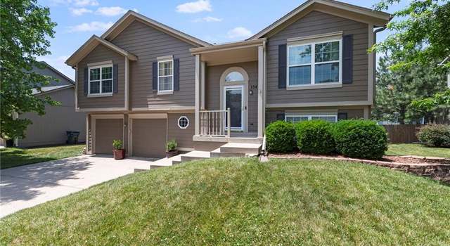 Photo of 15476 S Wyandotte Dr, Olathe, KS 66062