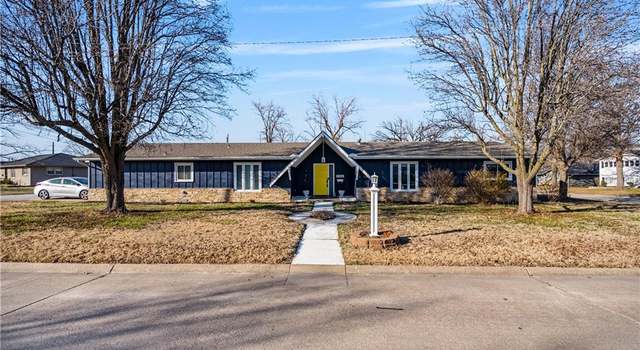 Photo of 1202 W 9th St, Chanute, KS 66720