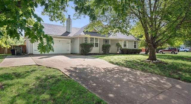 Photo of 2709 Home Place St, Leavenworth, KS 66048
