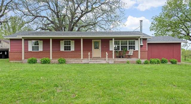 Photo of 588 NW 105 Rd, Centerview, MO 64019