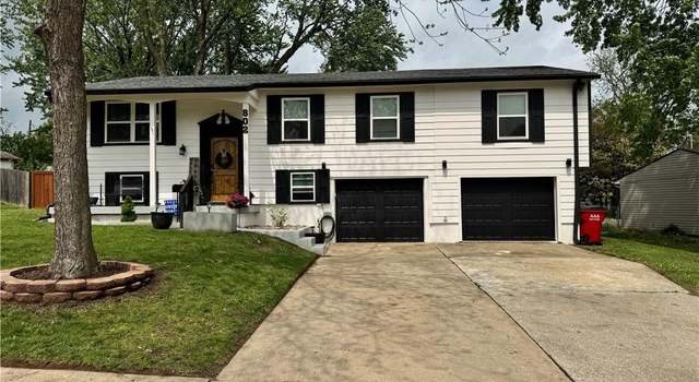 Photo of 802 N Susquehanna Rdg, Independence, MO 64056