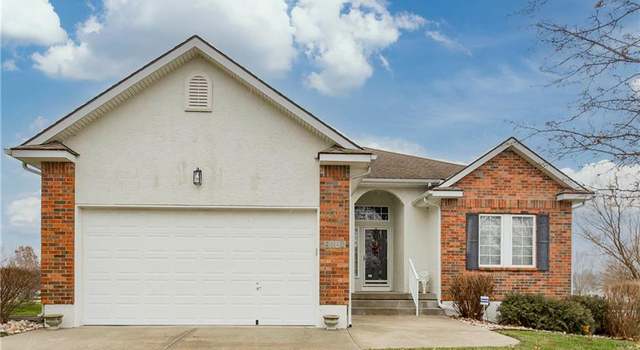 Photo of 4845 SW Soldier Dr, Lee's Summit, MO 64082