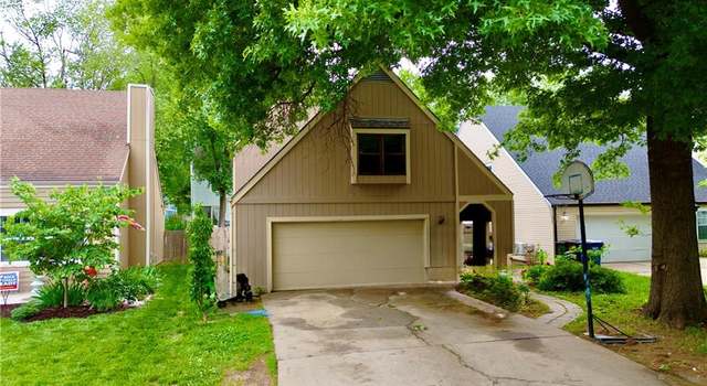 Photo of 3120 S Creekwood Dr, Lawrence, KS 66049