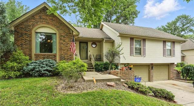 Photo of 1022 SE 5th Ter, Lee's Summit, MO 64063