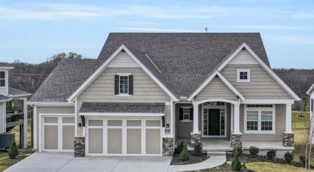 Photo of 17005 Parkhill St, Overland Park, KS 66221