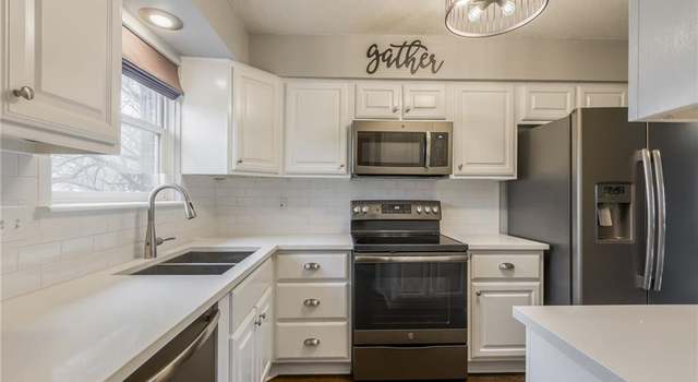 Photo of 8546 W 85th St, Overland Park, KS 66212