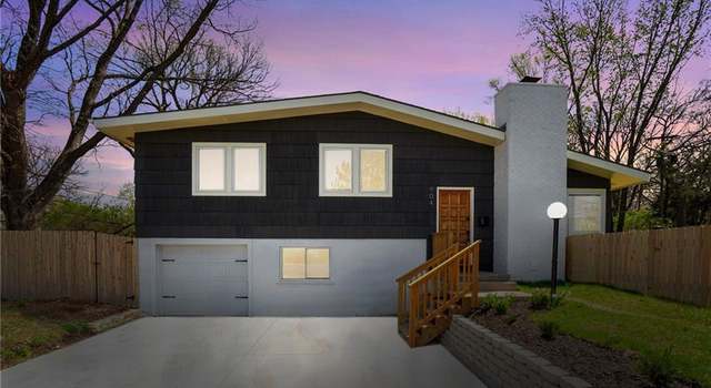 Photo of 904 Highland Dr, Lawrence, KS 66044