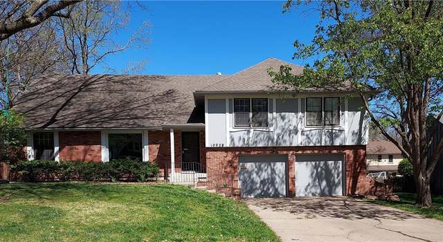 Photo of 10928 W 100th Ter, Overland Park, KS 66214