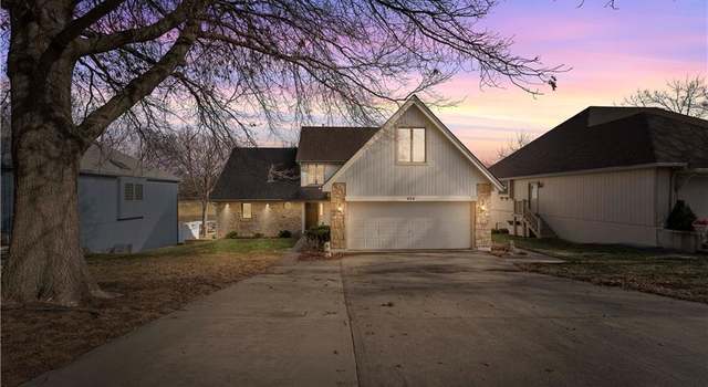 Photo of 336 N Winnebago Dr, Lake Winnebago, MO 64034