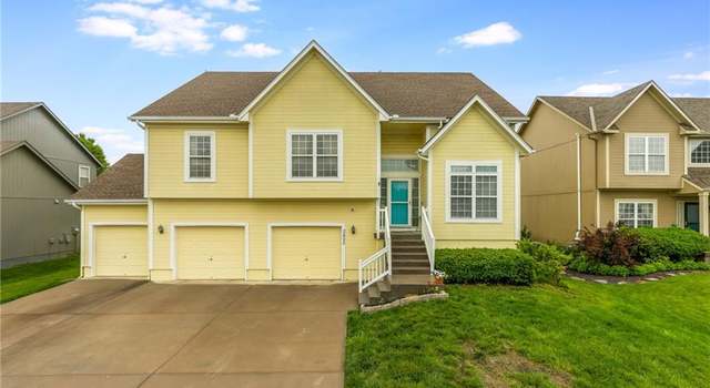 Photo of 2420 SW Golden Eagle Rd, Lees Summit, MO 64082