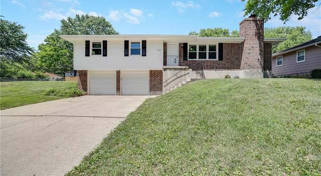Photo of 113 SE Chicago St, Blue Springs, MO 64014